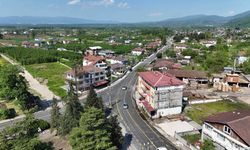 Akyazı’nın 3 mahallesi sıcak asfaltta buluştu
