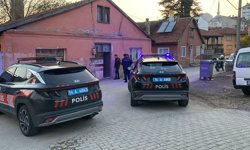 Eşinin evine kurşun yağdıran koca kaçamadı