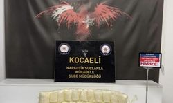 Kocaeli'de vücutlarına sarılı 7 kilo uyuşturucuyla yakalanan 2 kişi tutuklandı