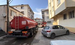 Düzce'de 3 katlı binada yangın paniği