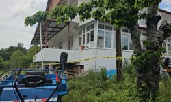 28 yaşındaki genç evinde ölü bulundu, kız arkadaşı gözaltında