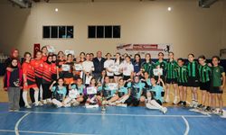 Ferizli’de Futsal Turnuvası Şampiyonu Ferizli Santos oldu