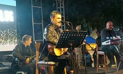 Binlerce kişi Uğur Işılak konserinde buluştu