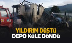Yıldırım düşen depo yandı