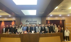 Mühendis adayları Sanayi ve Teknoloji Sakarya İl Müdürü bir araya geldi