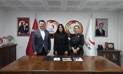 Şule Batur, Kızılay Sakarya İl Kadın Başkanı oldu