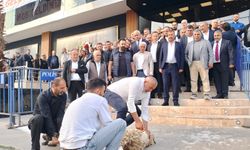 Seçimden galip çıkan Muzaffer Kabacan kurban kesti