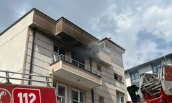 Serdivan’da çocukların oyunu yangına dönüştü: Ev kullanılamaz hale geldi