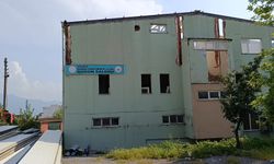 Hendek öğretmenevi yıkılıyor