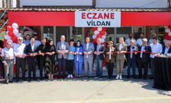 Karapürçek'te Vildan Eczanesi hizmete açıldı