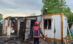 Erenler’de konteyner yangını korkuttu