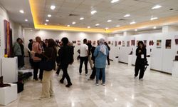 100-150 yıllık geleneksel kalçin ve çoraplar sanatseverlerle buluştu