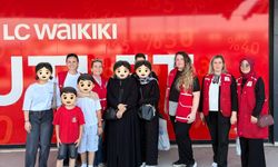 Türk Kızılay Kadın Sakarya’dan yetim çocuklara bayram sevinci
