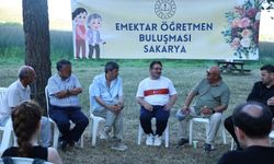 Emektar öğretmenler vefa buluşmasında bir araya geldi