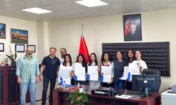 Ödüllü öğrencilere başarı belgesi takdim edildi