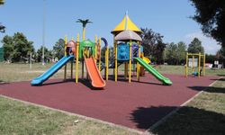 Arifiye Belediyesi çocuklar için park yatırımlarını sürdürüyor