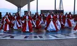 Bayraktepe’de Maarif Halk Dansları Şenliği büyük beğeni topladı