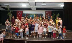 Erenler'de çocuklar tiyatro programında buluştu