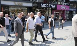 Başkan Altuğ, Çark Caddesi ticaret erbaplarıyla bir araya geldi