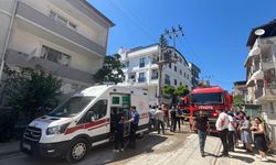 Yangında mahsur kalan hamile anne ve 2 çocuğu kurtarıldı
