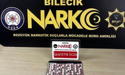 Bilecik'te bir araç ve 2 şahıs üzerinde yapılan aramada uyuşturucu madde ele geçirildi