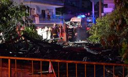 Gecekonduda çıkan yangın mahalleliyi sokağa döktü
