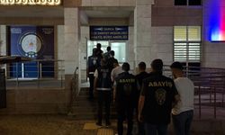 Kocaeli'de market ve kuyumcu yağmalayan 5 şüpheli tutuklandı