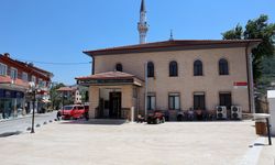 Alifuatpaşa Merkez Camii'nin çevresi yepyeni bir görünüme kavuştu
