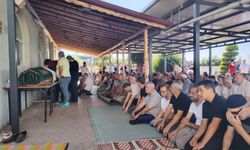 Elektrik akımına kapılarak ölen baba ve oğlu toprağa verildi