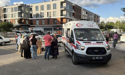 Otomobile çarpmamak için manevra yapınca bisikletten düştü