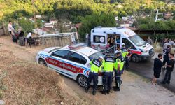 Tarım işçilerini taşıyan servis devrildi 6 işçi yaralı