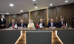 Bakan Uraloğlu AK Parti Sakarya İl Başkanlığı'nı ziyaret etti