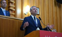 Özgür Özel ile CHP'den ayrılan milletvekilleri belli oldu! Yeni Parti listesinde Sakaryalı isim de var