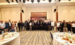 Gazeteciler gününde gazetecilere sitem ettiler: “Cemiyetin ve birliğin silkelenmesi gerekiyor”