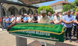 Evinde ölü bulunmuştu, toprağa verildi