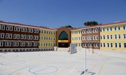 Geyve Anadolu İmam Hatip Lisesi onarıma alınıyor
