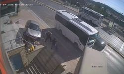 2 kişi ezilmekten saniyelerle kurtuldu