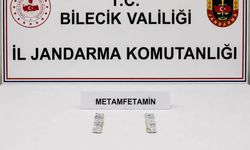 Sakarya plakalı otomobilde metamfetamin ele geçirildi
