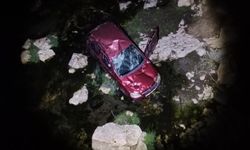 Kastamonu'da otomobil çaya uçtu: 4 yaralı
