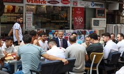Başkan Alemdar Saraç Sokak'ta esnaf ve vatandaşlarla buluştu