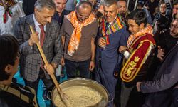 Festivalde SYKD standındaki vefa köşesi büyük ilgi görüyor