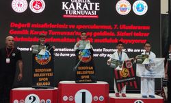 Serdivan’ın karatecileri Gemlik’te de dereceye doymadı