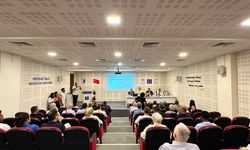 Uçar: "Deprem riski biliniyor, yapı stoku hala belirsiz"