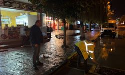 Ferizli’de yoğun yağışa karşı Başkan Ata gece boyunca sahadaydı