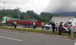 Düzce’de ambulans tıra arkadan çarptı 1 kişi yaralı