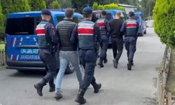 Bolu’da sahte altınları kuyumculara satmaya çalışan 3 şüpheli suçüstü yakalandı