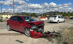 Kastamonu’da iki otomobil çarpıştı: 3 yaralı