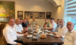 Trabzonlular Derneği’nden Ramazan Latifoğlu’na veda yemeği