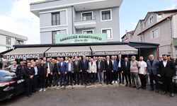 Milletvekili Kocacık Serdivan'da vatandaşlarla kahvaltıda buluştu