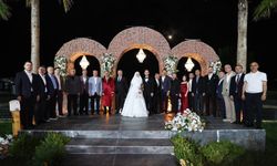 Cemil Barik kızını evlendirdi